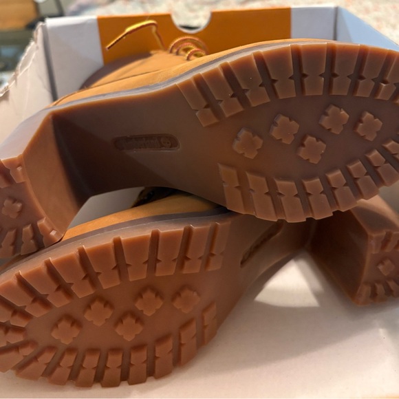 NEW Allington 6” Heel Boot - Picture 4 of 7